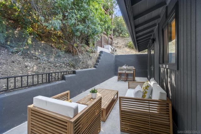 1733 Nautilus Street, La Jolla, CA 92037