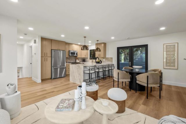 1733 Nautilus Street, La Jolla, CA 92037