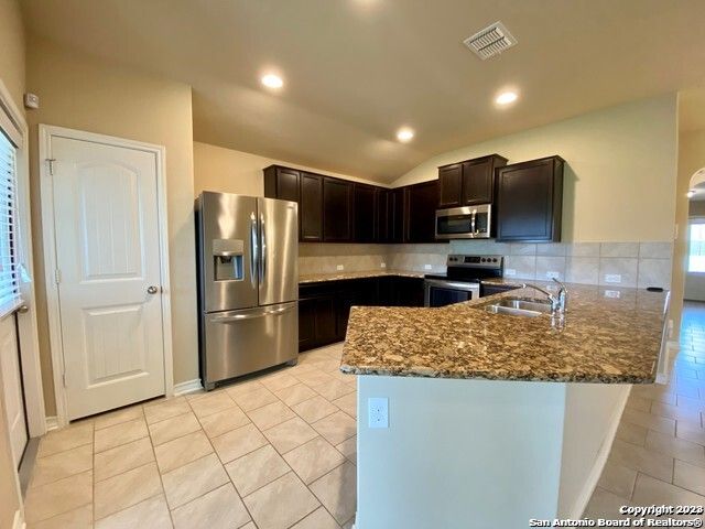 7402 EQUINOX COR, San Antonio, TX 78252
