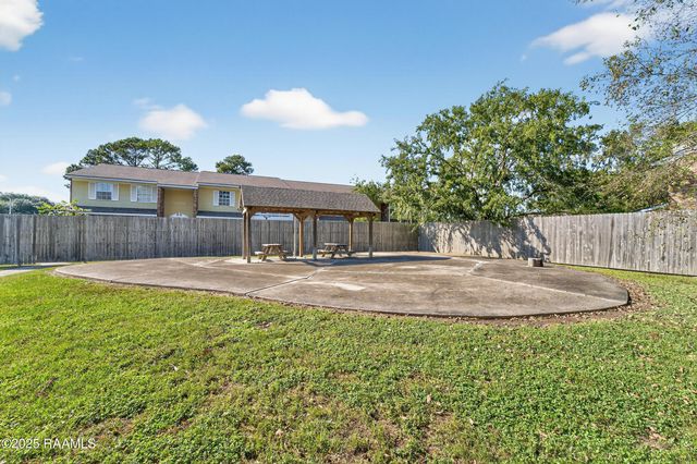 109 Rue Argenteuil Road, Lafayette, LA 70506