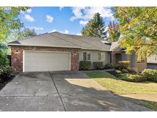 753 NICOLE Dr, West Linn, OR 97068
