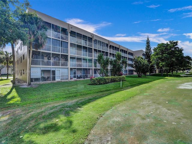 9470 Tangerine Pl 207, Davie, FL 33324