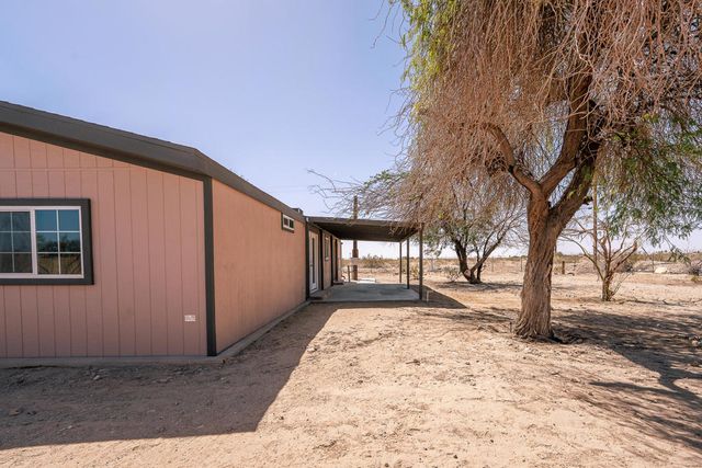 2327 Brentwood Avenue, Thermal, CA 92274