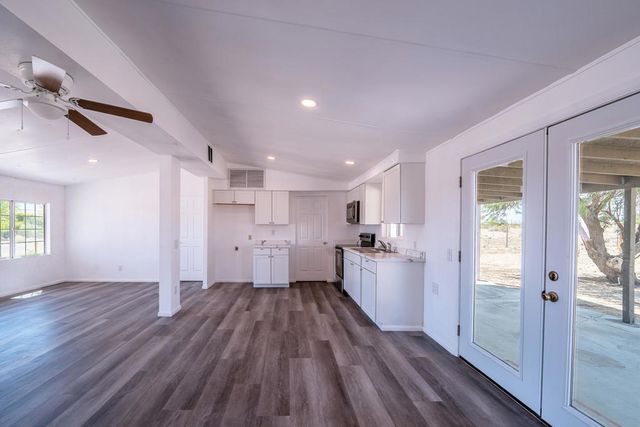 2327 Brentwood Avenue, Thermal, CA 92274
