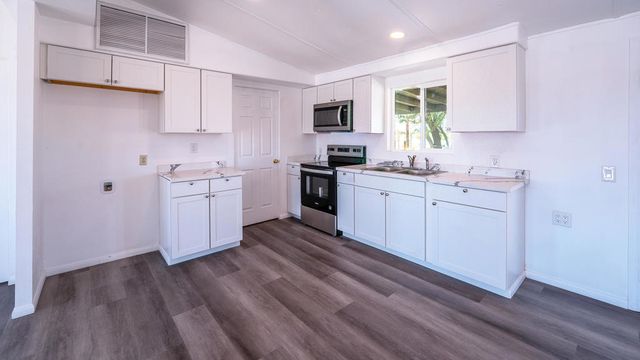 2327 Brentwood Avenue, Thermal, CA 92274