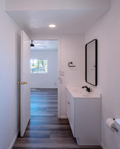 2327 Brentwood Avenue, Thermal, CA 92274