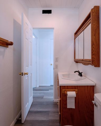 2327 Brentwood Avenue, Thermal, CA 92274