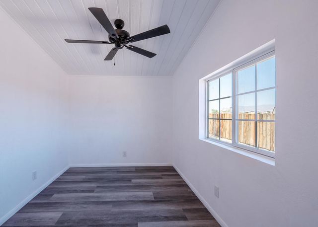 2327 Brentwood Avenue, Thermal, CA 92274