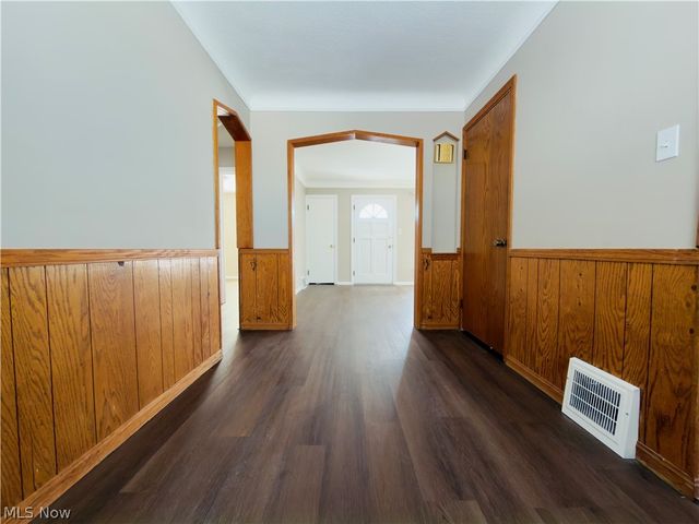 13009 Willard Avenue, Garfield Heights, OH 44125