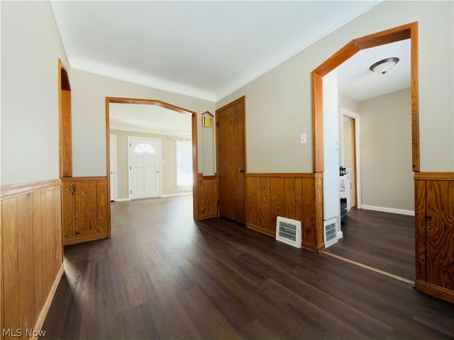 13009 Willard Avenue, Garfield Heights, OH 44125