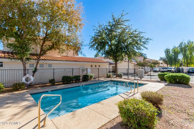 16015 N 30TH Street 109, Phoenix, AZ 85032