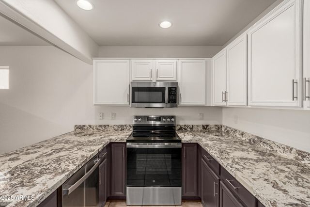 16015 N 30TH Street 109, Phoenix, AZ 85032