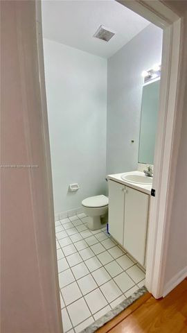 8261 NW 107th Ct 5-10, Doral, FL 33178