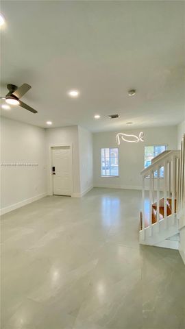 8261 NW 107th Ct 5-10, Doral, FL 33178