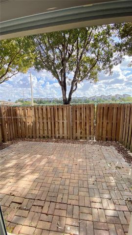 8261 NW 107th Ct 5-10, Doral, FL 33178