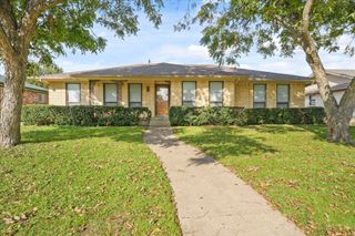 5823 Marview Lane, Dallas, TX 75227