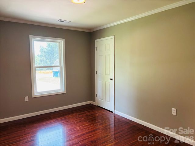 138 Oak Hill Drive, Forest City, NC 28043