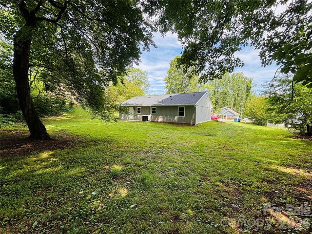 138 Oak Hill Drive, Forest City, NC 28043