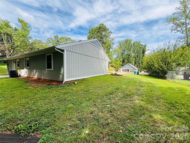 138 Oak Hill Drive, Forest City, NC 28043
