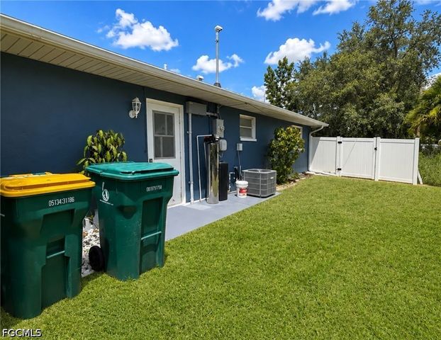 21476 Peachland BLVD, Port Charlotte, FL 33954