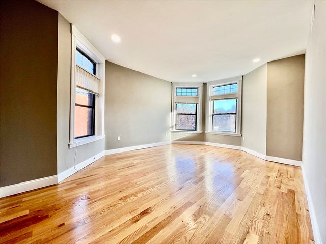 1914 Beacon St 3, Boston, MA 02135