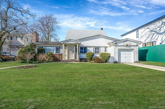 85-26 Palo Alto Street, Holliswood, NY 11423