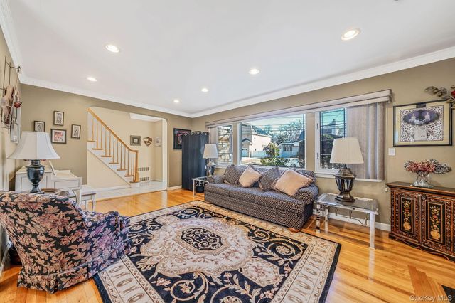 85-26 Palo Alto Street, Holliswood, NY 11423