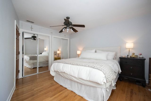 8213 Lake Street, River Forest, IL 60305