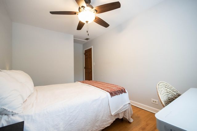 8213 Lake Street, River Forest, IL 60305