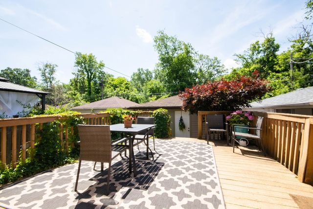 8213 Lake Street, River Forest, IL 60305