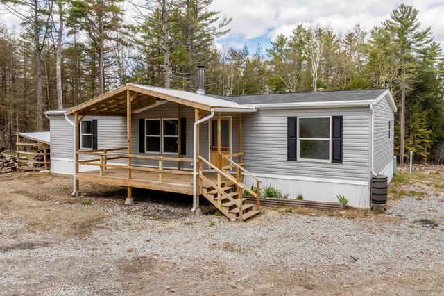 416 Bradford Road, Newport, NH 03773
