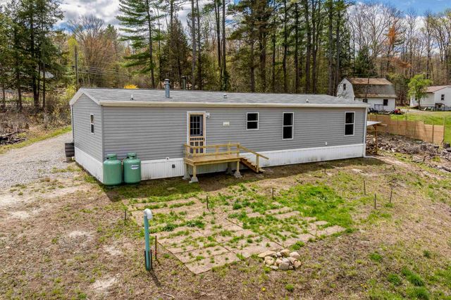 416 Bradford Road, Newport, NH 03773