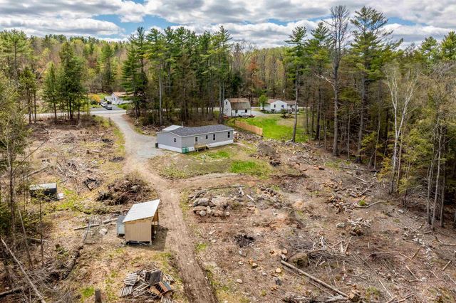 416 Bradford Road, Newport, NH 03773