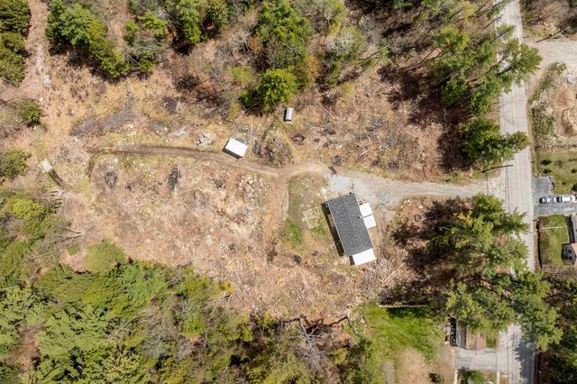 416 Bradford Road, Newport, NH 03773
