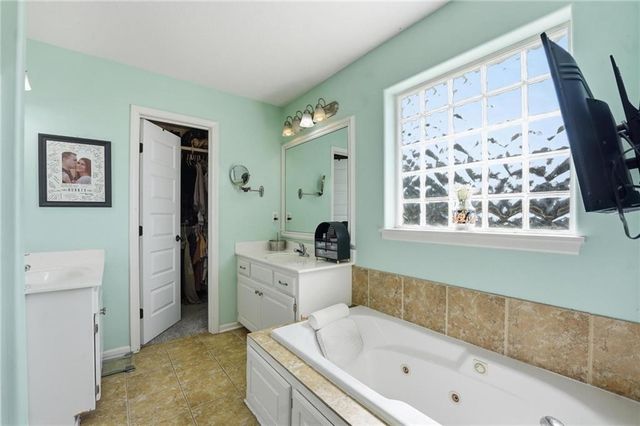 2509 NW 69th Terrace, Kansas City, MO 64151