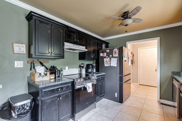 158 Pinewood Drive, Rock Spring, GA 30739