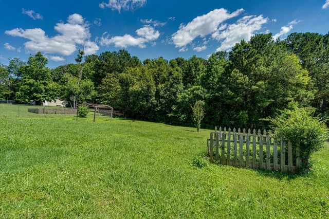 158 Pinewood Drive, Rock Spring, GA 30739
