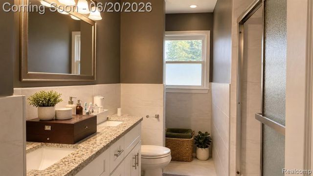 37542 Andrew Drive, Sterling Heights, MI 48312