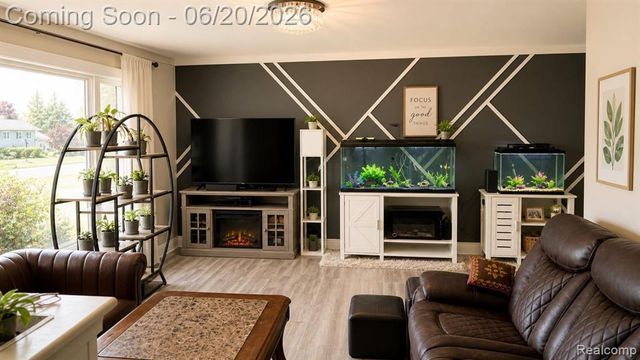 37542 Andrew Drive, Sterling Heights, MI 48312