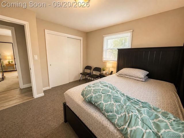 37542 Andrew Drive, Sterling Heights, MI 48312