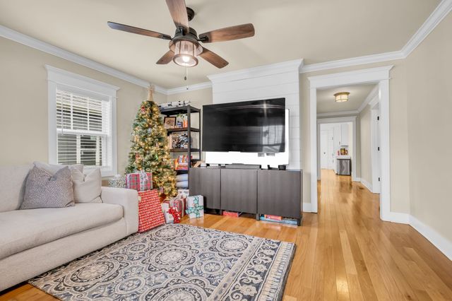 1906 10th Ave, N, Nashville, TN 37208