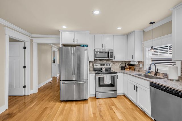 1906 10th Ave, N, Nashville, TN 37208