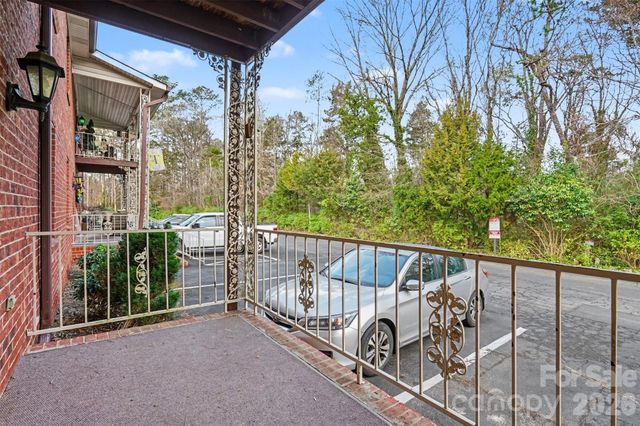 103 Carriage House Drive, Kannapolis, NC 28081