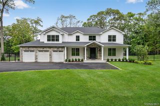32 Pine Road, Syosset, NY 11791