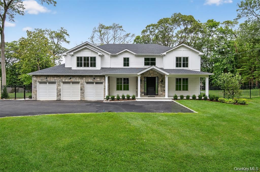 32 Pine Road, Syosset, NY 11791