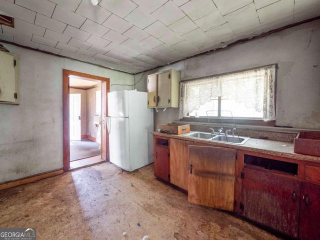 285 Carter Street, Cornelia, GA 30531