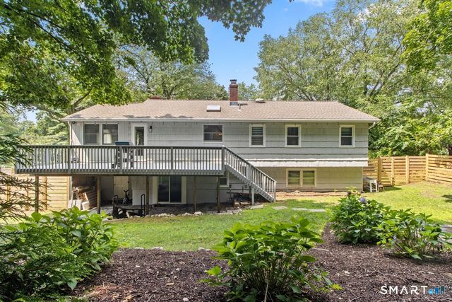 10 Grumman Avenue, Norwalk, CT 06851