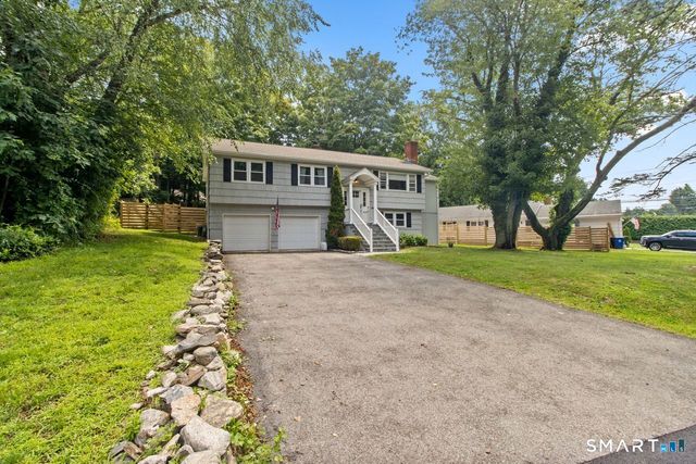 10 Grumman Avenue, Norwalk, CT 06851