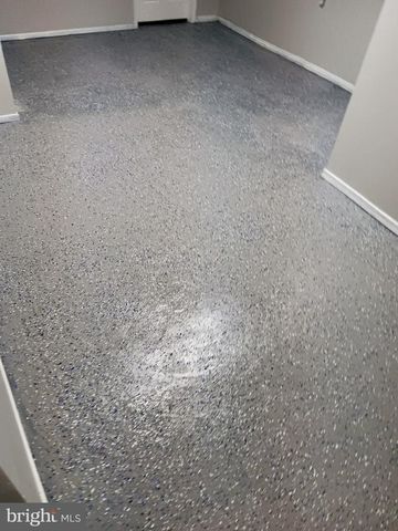 907 N ROSEDALE ST, Baltimore, MD 21216