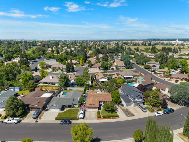 617 Grider Dr, Roseville, CA 95678